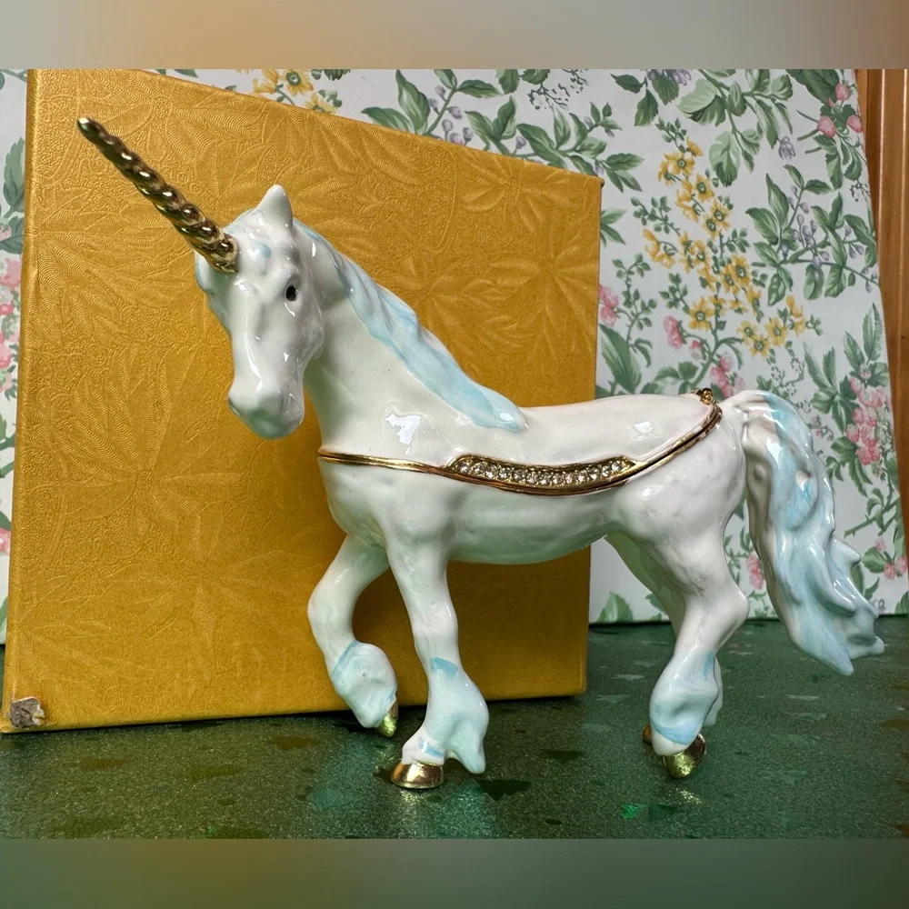Unicorn Trinket Box Tchotchke NIB
